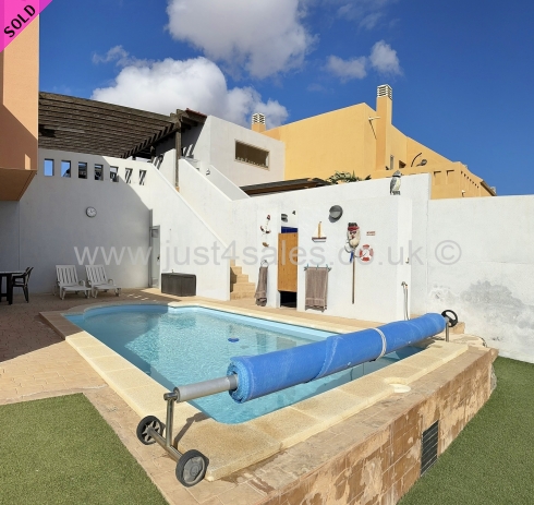 Just 4 Sales, Caleta Alta